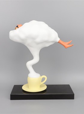 北欧现代样板房售楼处创意可爱游水摆件抽象咖啡杯女孩房雕塑品