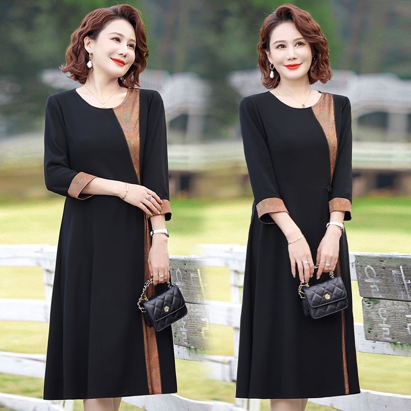 高档中年妈妈装连衣裙过膝中老年女装裙子洋气质收腰春秋款中长裙