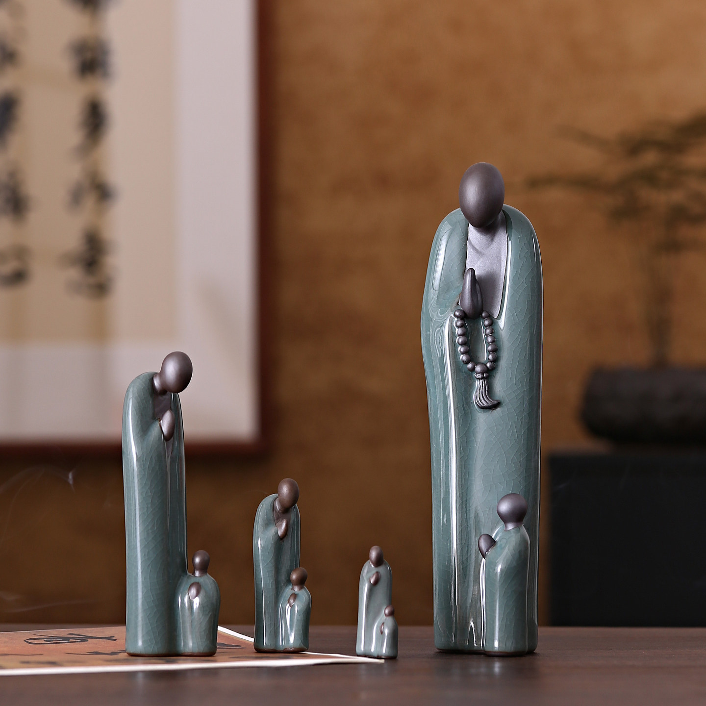 禅意陶瓷小佛摆件新中式客厅书房茶室桌面无相小僧人物创意装饰品