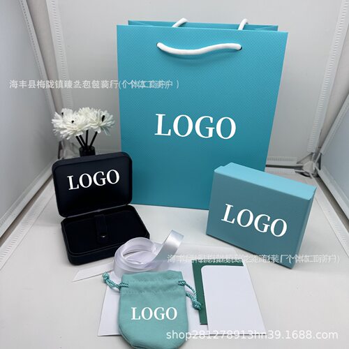 T家铁盒手镯高端礼盒0