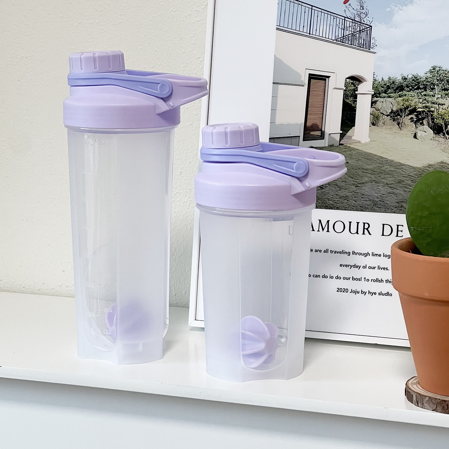 PP塑料水杯摇摇杯ins网红奶昔杯刻度运动健身代餐粉蛋白粉搅拌杯