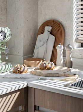 现代简约样板间厨房摆件组合咖啡机托盘仿真面包钻板搭配饰品道具