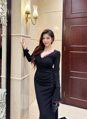 B-babes【黑紫魅影】法式V领气质修身黑色连衣裙子秋季包臀鱼尾裙
