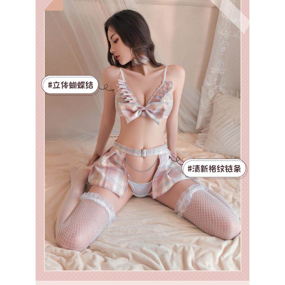 纯欲学姐系带蝴蝶结开衩百褶套装