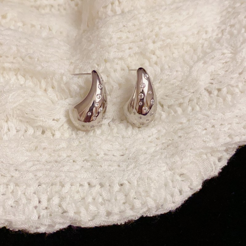 小众设计时尚轻奢金属水滴形耳钉高级感个性简约夸张耳环耳饰