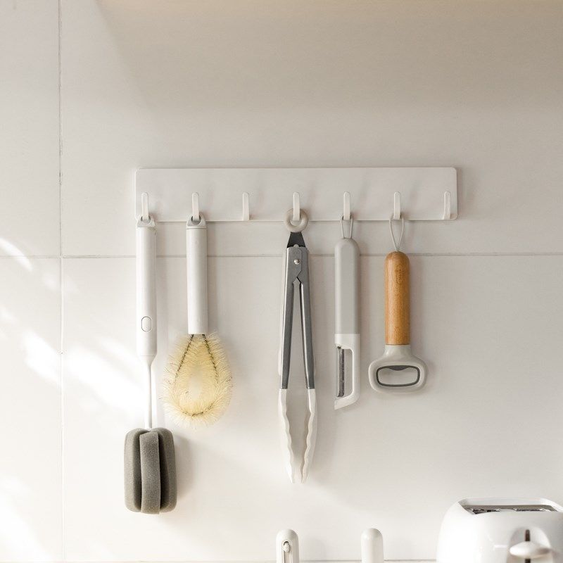 厨房排钩壁挂式墙壁粘钩免打孔挂钩卫浴用品5/7钩收纳餐具置物架