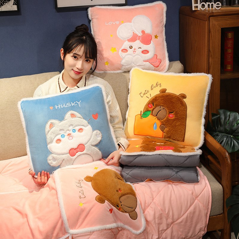 夏季乳胶冰丝抱枕被便携空调被卡通动物居家小被子活动礼品采购