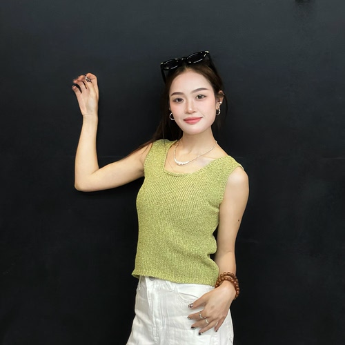 2026春夏新款露背绑带设计感背心气质针织衫女装修身显瘦百搭上衣