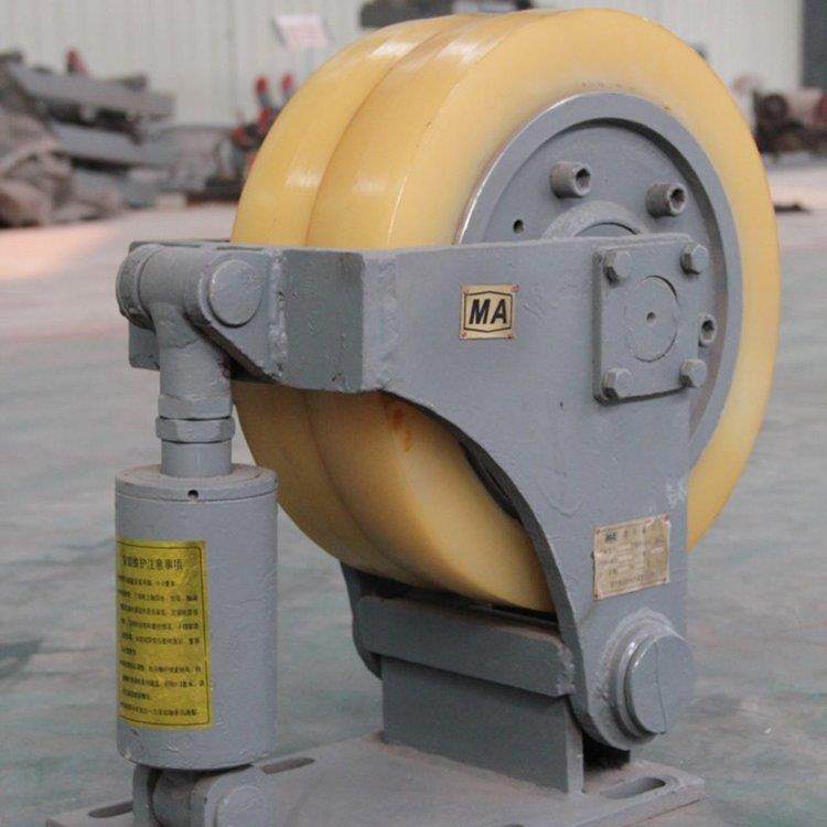 缓冲式滚轮罐耳 聚氨酯材质 L30滚轮罐耳导向装置 矿用滚轮罐耳,农机/农具/农膜,播种栽苗器/地膜机,淘宝优惠券,粉丝福利购,淘宝优惠卷