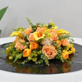 饭店圆形餐桌台花布置假花酒店圆桌餐桌转盘摆花会议室桌面装 饰花