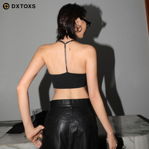 挂脖露背收副乳小胸纯欲黑色文胸