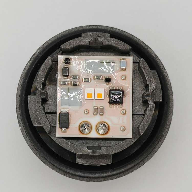 XINGYU 13.5V 7.8W 3.9W 2.4W雷凌卡罗拉双擎LED转向刹车后尾灯泡