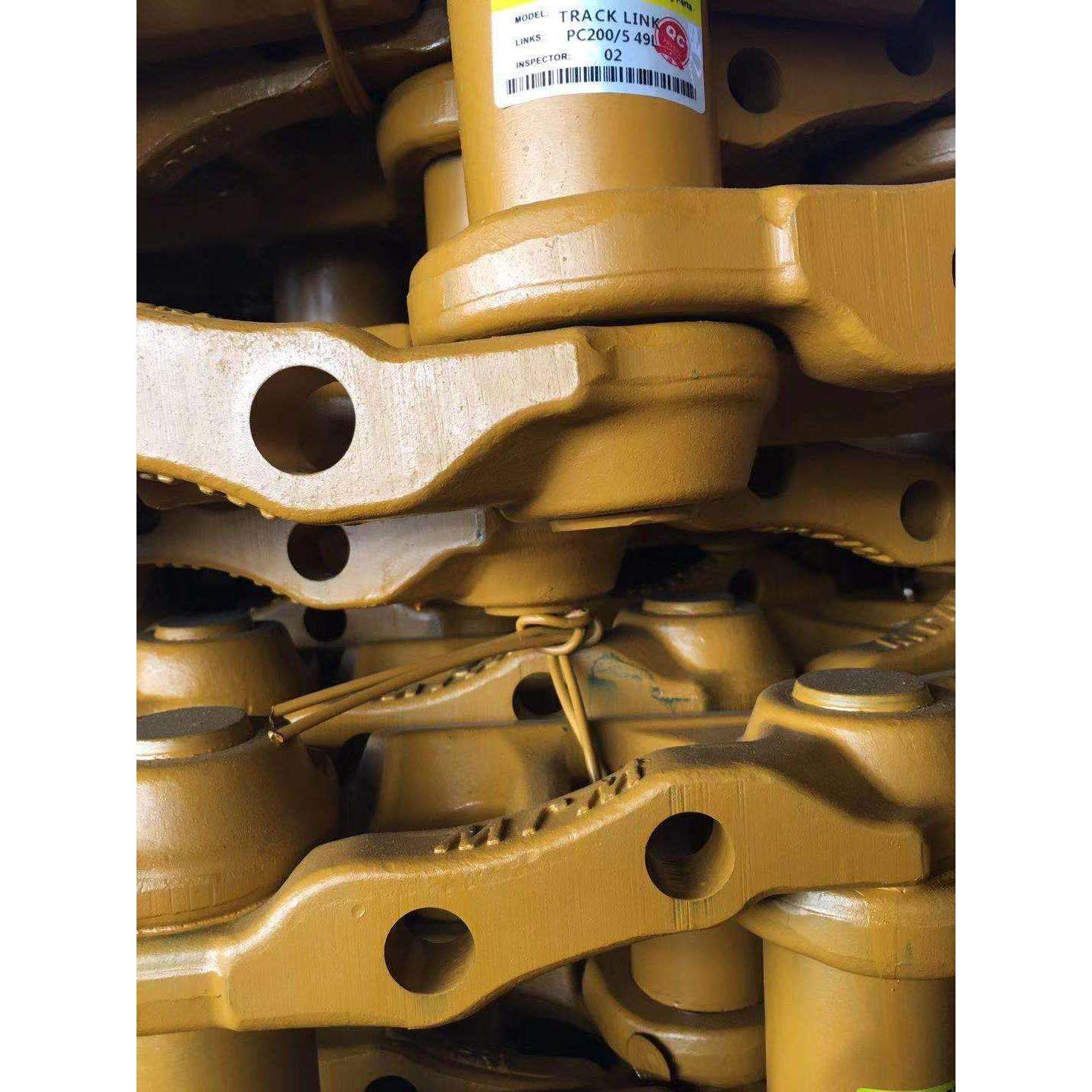 挖机配件摊铺机卡AP1050B/650B/BG225C/245C特链条履带板链轨齿轮