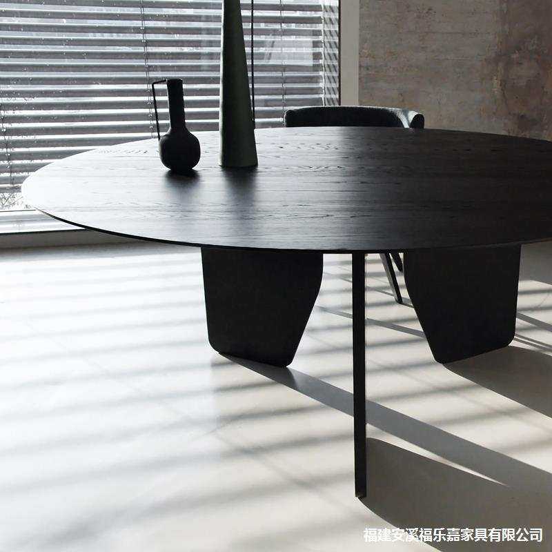 侘寂风实木圆餐桌创意洽谈桌椅小户型餐桌椅组合复古黑酒店大圆桌,模玩/动漫/周边/娃圈三坑/桌游,模型制作工具/辅料耗材,淘宝优惠券,粉丝福利购,淘宝优惠卷