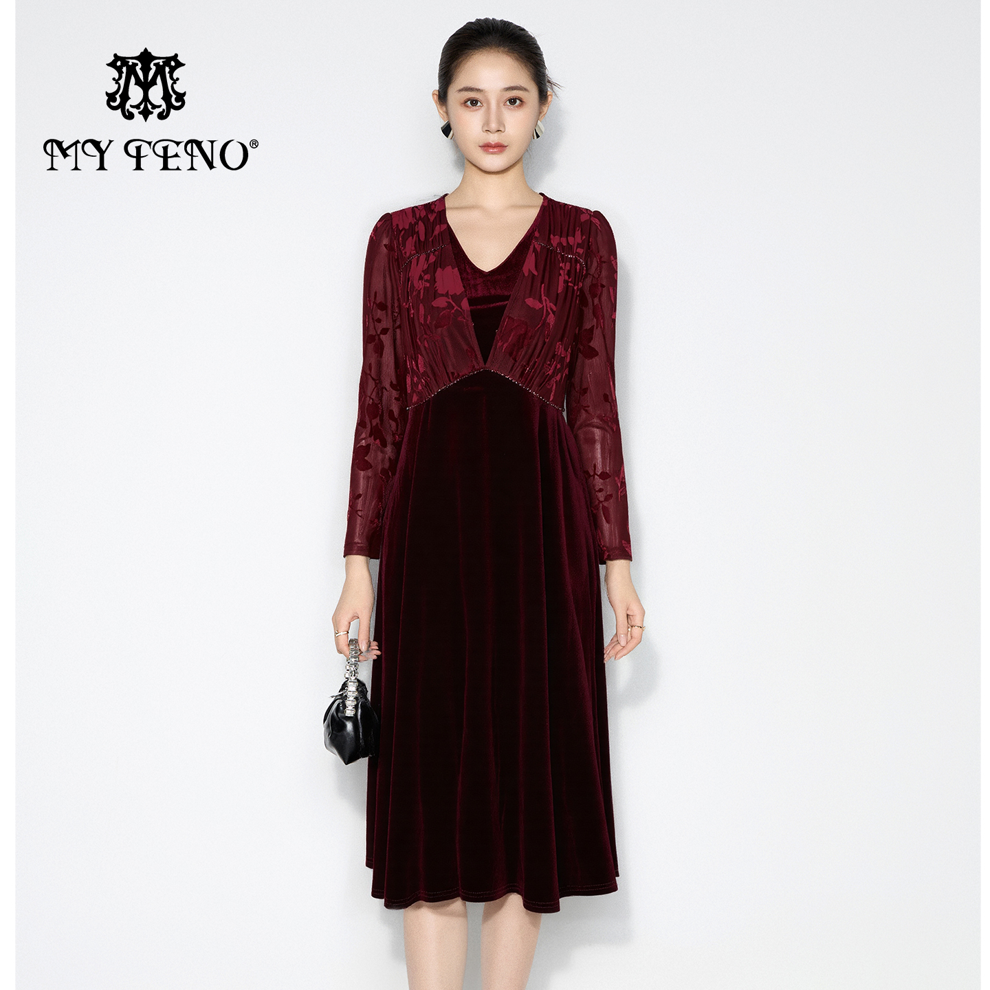 马天奴丝绒印花拼接钉珠连衣裙