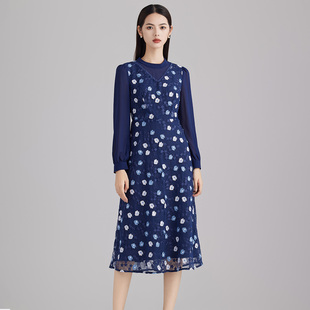 女 气质时尚 马天奴2025秋冬新款 宝蓝刺绣网纱连衣裙子圆领收腰长袖