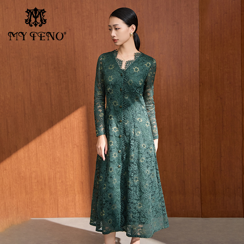 马天奴绿色蕾丝V领收腰连衣裙