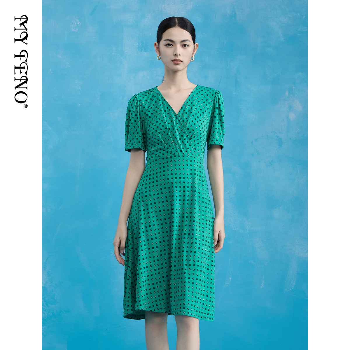 马天奴绿色V领印花连衣裙