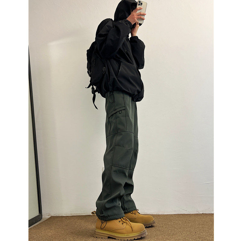 美式软壳冲锋裤男款春秋季搭配马丁靴穿的裤子东北伐木伞兵工装裤