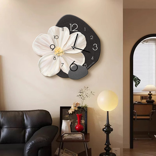 Card yue创意花朵客厅挂钟现代餐厅创意壁挂时钟静音免打孔钟表