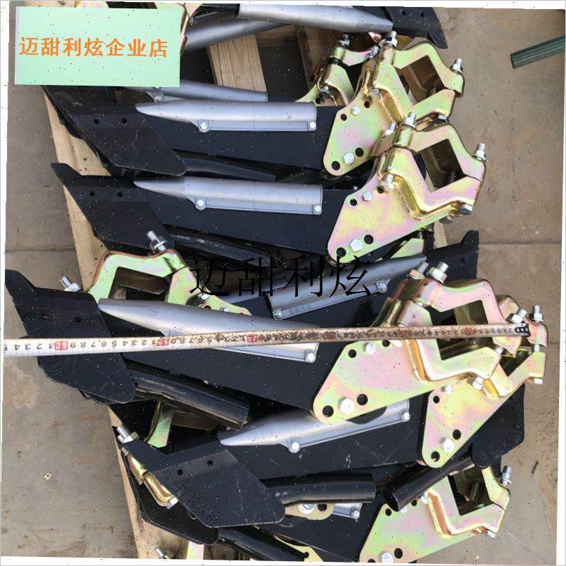 农哈哈玉a米播种机配件大全新款扁铁防拉弯加重楼腿新款施肥开沟,