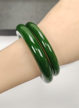 仿和田碧玉菠菜绿乳化玻璃圆w条手镯会弹起玻璃外蒙料防弹手镯抗