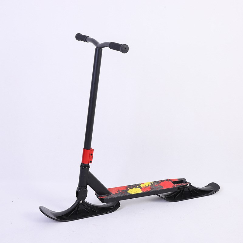 新款儿童雪橇滑板车雪地冰雪滑雪板两用踏板滑雪车雪地车定制