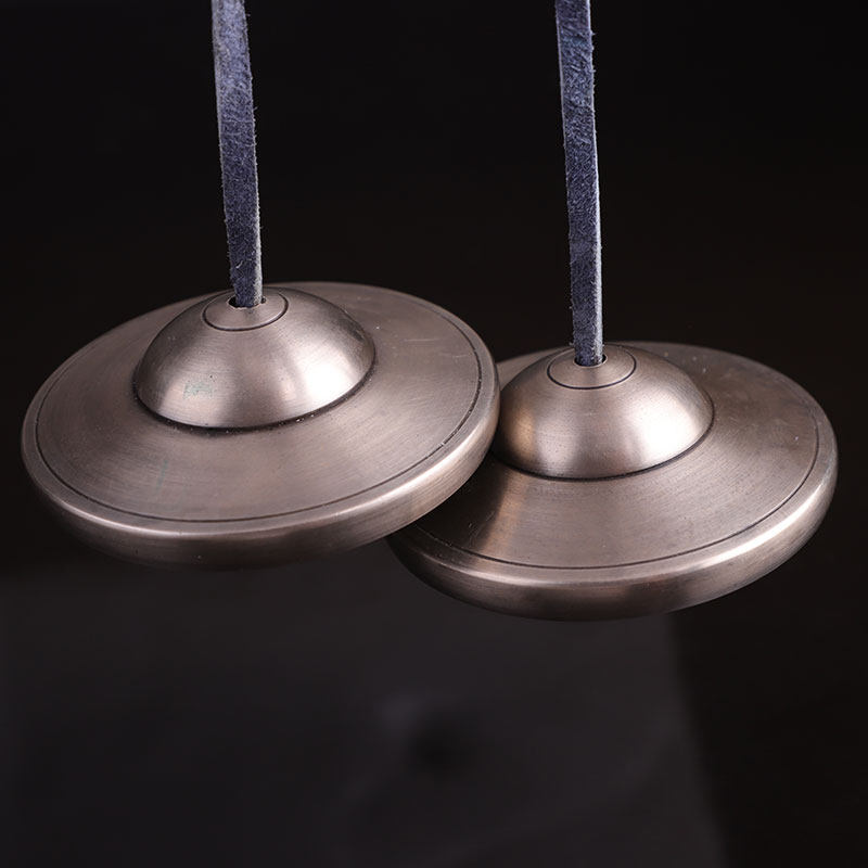 新品尼泊b尔手工雕花纯铜碰铃撞铃民族乐器 密宗法器打击乐器法会