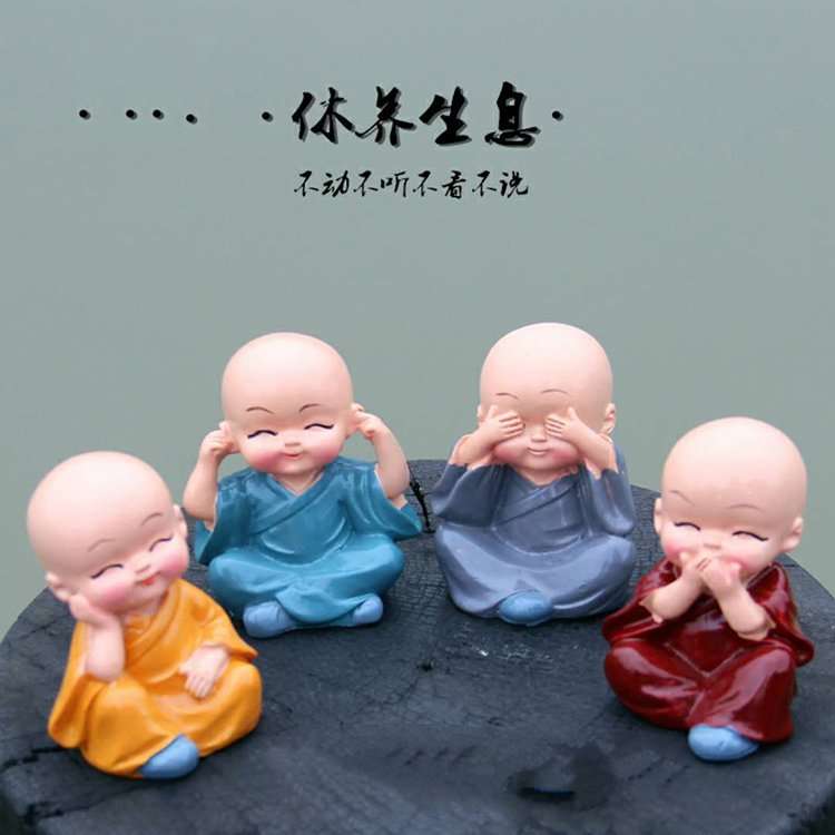摇头摆件汽车四不小和尚车载用品创意可爱卡通车内装饰品家居摆件