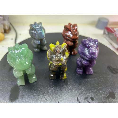 天然石小恐龙 半宝石雕刻件怪兽饰品