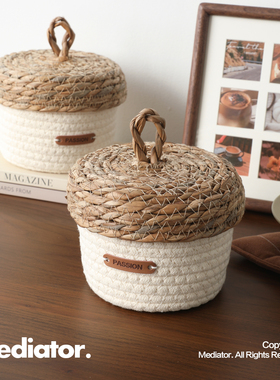 桌面小杂物收纳盒带盖首饰手串发饰手链文玩家用书桌松果储物盒