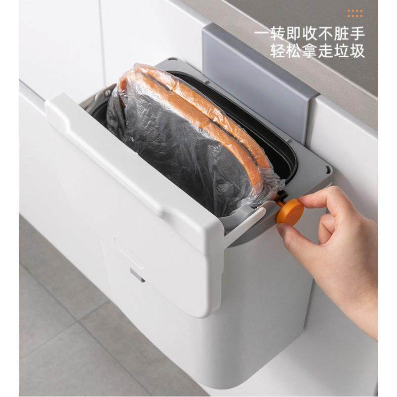 厨房垃圾桶挂式家用带盖橱柜门卫生间壁挂式自动打包厨余收纳筒小