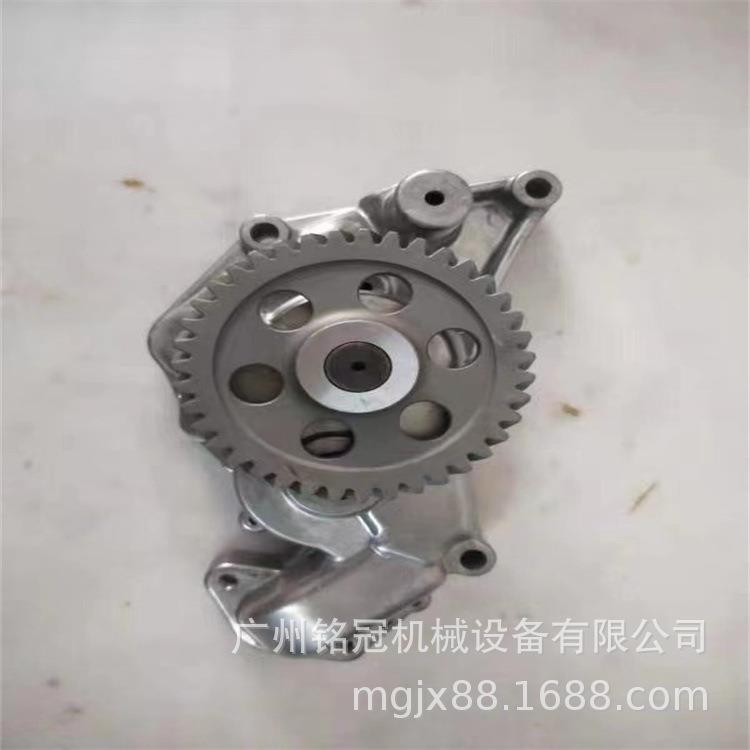 加藤HD820R HD820V 三一SY245 SY265 4M50发动机机油泵挖掘机配件