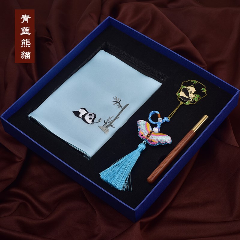 成都旅游中国风蜀绣手工刺绣真丝女士手绢复古风绣花手帕方巾送礼