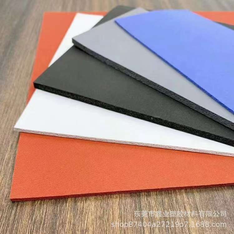 红色硅胶发泡板黑色烫画机压烫海绵白色耐高温密封垫压屏硅胶发泡