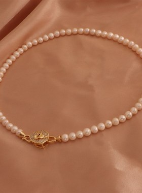 淡水珍珠项链花型扣时尚百搭设计款个性风潮复古晚宴搭配项链女