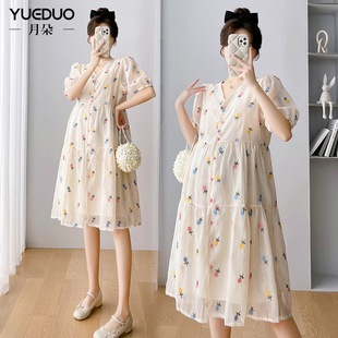 孕妇连衣裙夏装2023新款高级感孕妇装显瘦刺绣高腰V领泡泡袖裙子