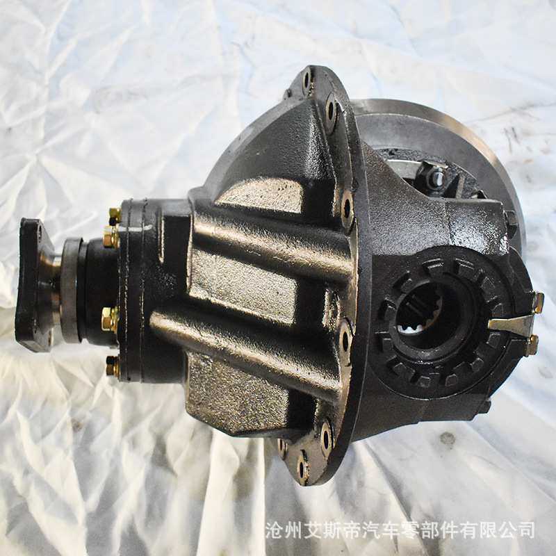 郑州东风EQ1061主减速器差速器速比8/39半轴齿16齿差速锁艾斯帝