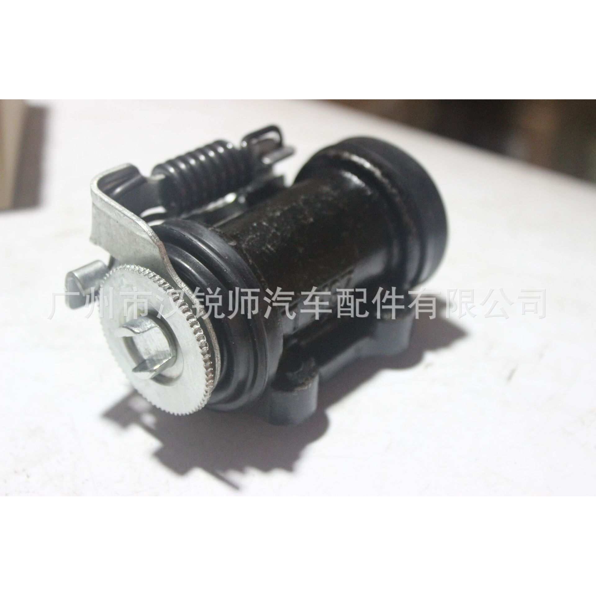 47580-37072适用于丰田考斯特COASTER左后左下后刹车制动分泵