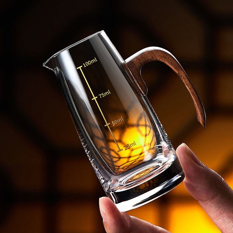 中式白酒分酒器套装家用小号木柄量酒器玻璃酒杯红酒醒酒器带刻度