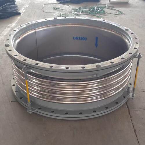 轴向通用型波纹膨胀节304不锈钢波纹管补偿器法兰式金属伸缩节