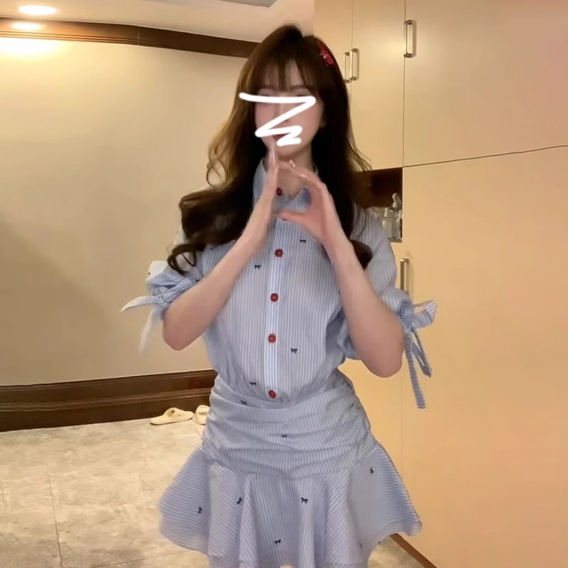 【商场同款】学院风蓝色条纹衬衫连衣裙子女初夏季2025年新款法式