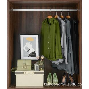绿色现代样板房衣服摆件衣帽间软装饰品衣柜展厅衣服道具组合套装