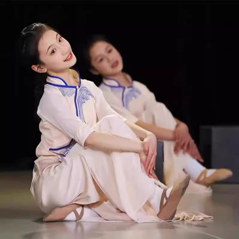 柏茹原创中国舞《摇篮谣》舞蹈服