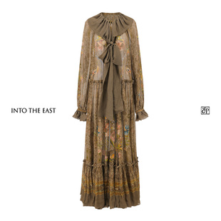 Into The East己印荷叶领桑蚕丝印花飘带连衣裙