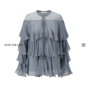 Into The East己印桑蚕丝蛋糕上衣