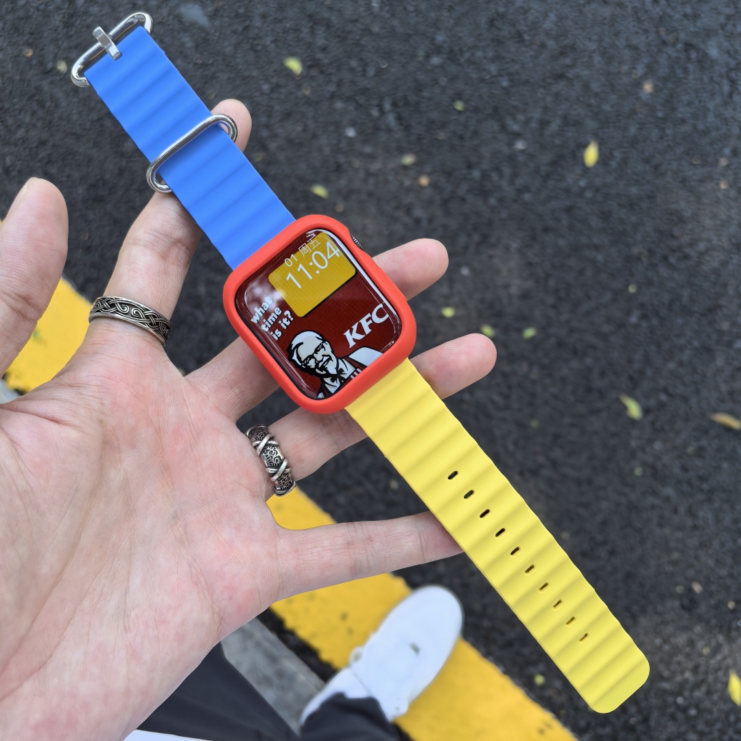海洋硅胶撞色运动表带适用苹果iWatch S10/9搭配时尚保护壳apple watch87654多巴胺配色ultra2/1腕带男女款SE