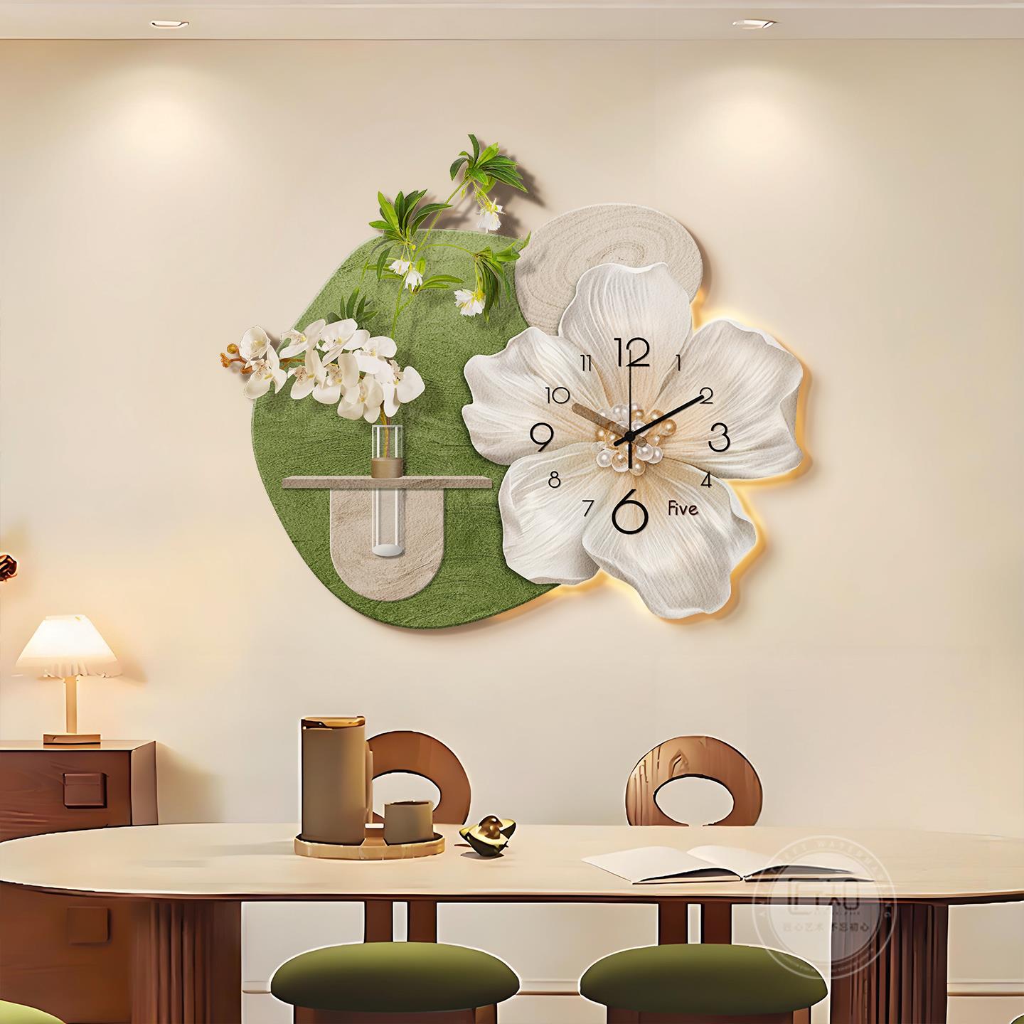 餐厅挂画原木奶油风绿色钟表挂钟客厅2025新款餐桌饭厅时钟装饰画
