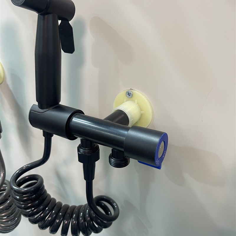 厂家直供马桶伴侣304不锈钢侣手妇洗器喷枪套装免打孔卫生间水龙