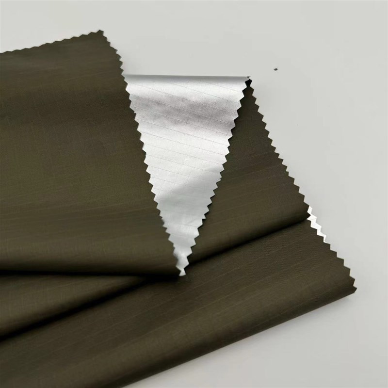 210T尼丝纺5分格涂银水压20000面料 染色pu户外帐篷布料